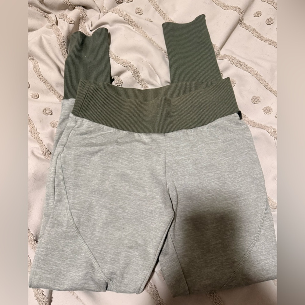 Under armour leggings